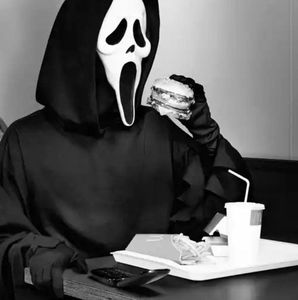 Meet your Posher, Sydney